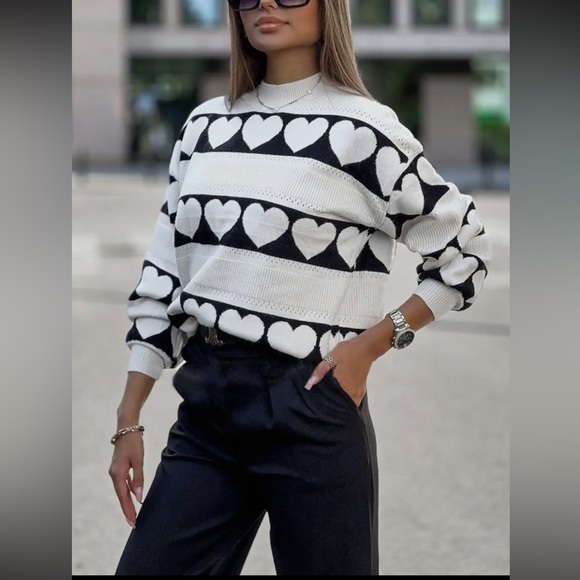 ShopEvelynne Sweaters - 18 Boho Chic Heart Knit Sweater